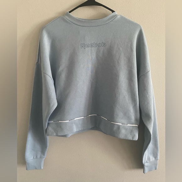 NWT Reebok Cropped Sweatshirt - Picture 5 of 7
